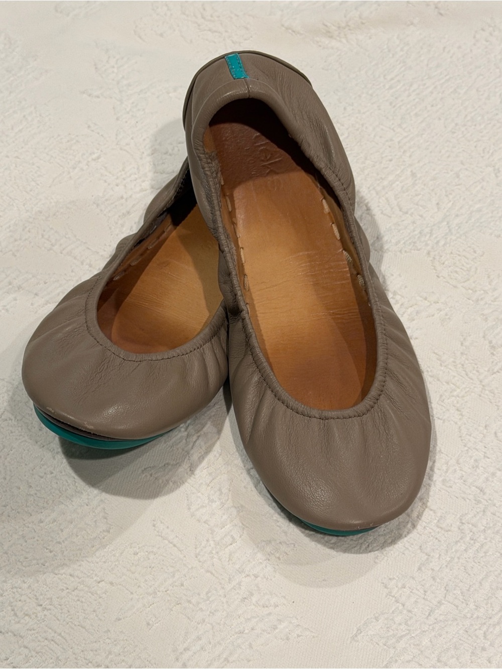 Tieks Taupe Leather Ballet Flats with Teal Trim